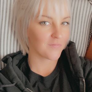 Meet your Posher, Justine